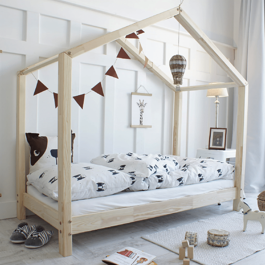 Isabella Snedker Husseng Håndlavet i 100% Massiv Fyrretræ Uden Sengehest fra Raw Kids | Flere Størrelser 1