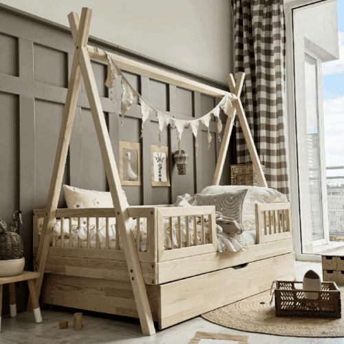 Maja Duo Snedker Tipi Seng Håndlavet i 100% Massiv Fyrretræ Med Skuffe & Rund Sengehest fra Raw Kids | 60x120 cm