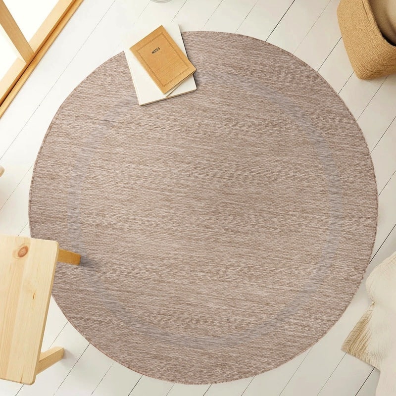 Bella Indendørs:Udendørs Gulvtæppe i Beige med Simpel Kant fra Rugs by Uniquebeds Home & Living | Flere Størrelser 5