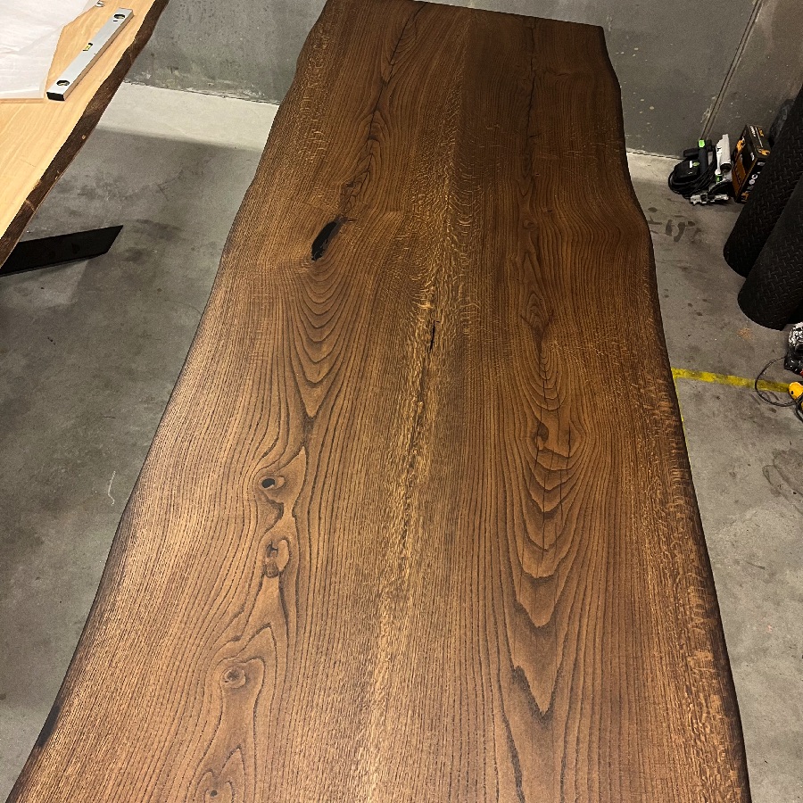 Egetræ 2 planker limet sammen røget eg fra Unique Handmade Furniture, hos Uniquebeds home & living 3