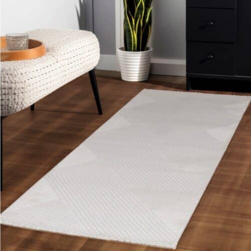 Mabel Cremefarvet Gulvtæppe med Simpelt Stribet Mønster fra Rugs by Uniquebeds Home & Living | Flere Størrelser