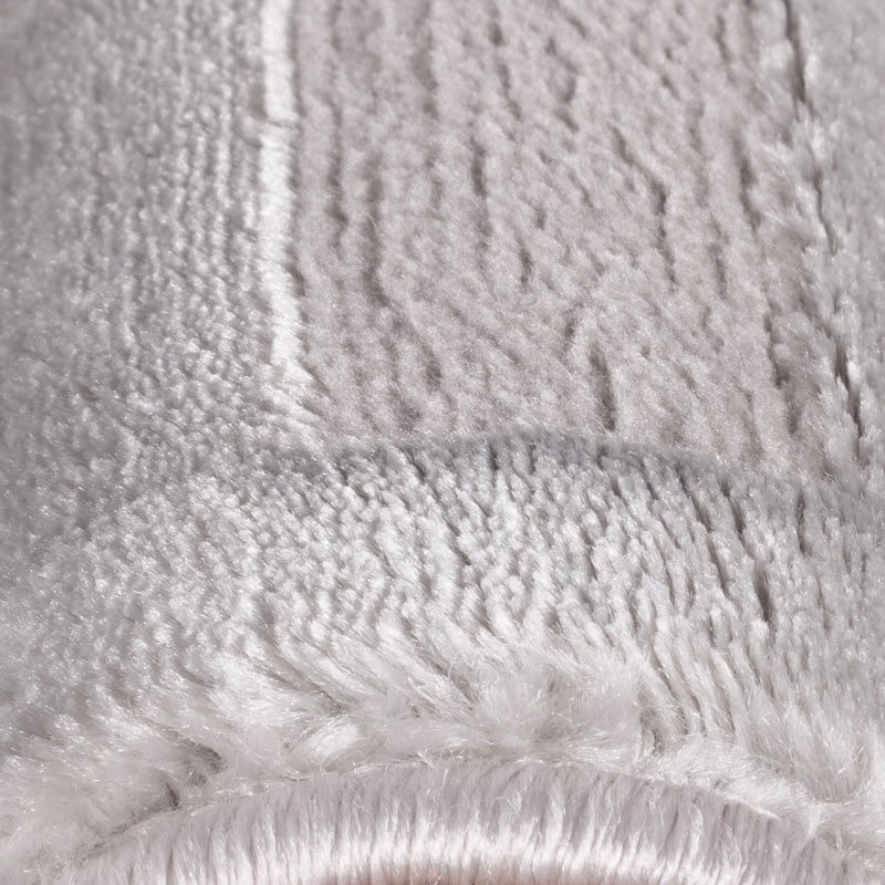 Penelope Gulvtæppe i Sølvgrå med Simpelt Græsk Mønster fra Rugs by Uniquebeds Home & Living | Flere Størrelser 3