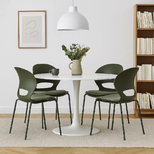 Linea Spisebordsstol i Hård Plast med Polstret Sæde fra Lexpo Living | Flere Farver