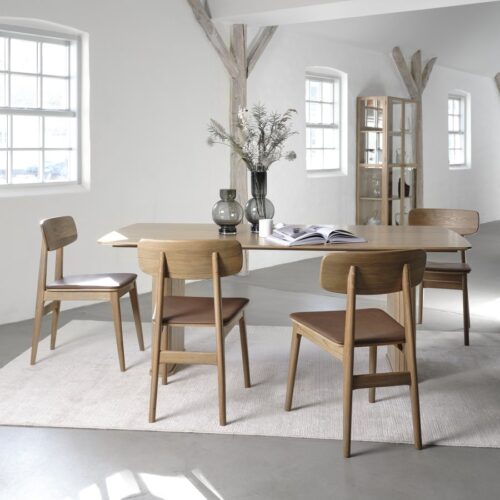 Chemnitz Spisebordsstol Tan Pu Læder Egetræsben