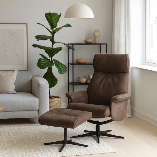 Tristan Lænestol i Læder med Sort Metalstel & Fodskammel fra Lexpo Living | Flere Farver | Justerbart Ryglæn