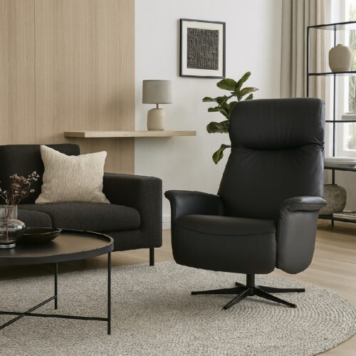 Tristan Lænestol i Læder med Sort Metalstel fra Lexpo Living | Flere Farver | Justerbart Ryglæn & Fodstøtte