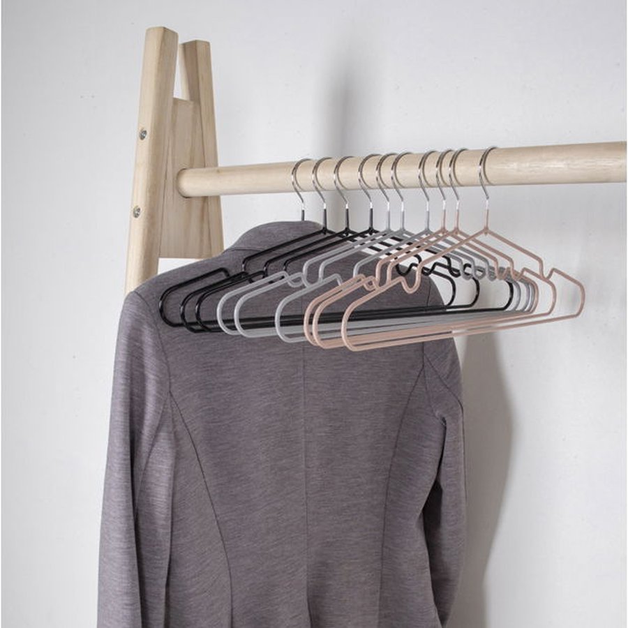 Massa Bøjler Med Grå Belægning Fra