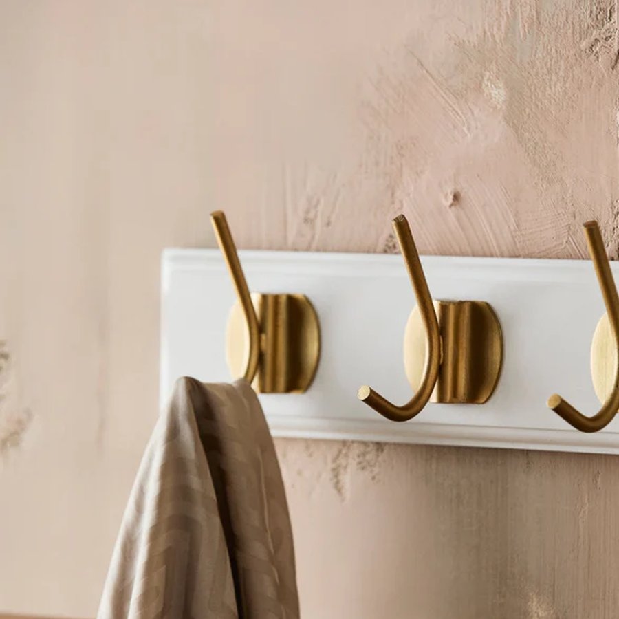 miljoe-edgy-knagerkke-i-hvid-mdf-med-messing-knager-fra-nordal-12368-knager-1-6 EDGY Knagerække i Hvid MDF med Messing Knager fra Nordal | 1/2/3/6/8 Knager | 10/20/30/60/90x7x6,5 cm hos uniquebeds, home & living - Billede 6