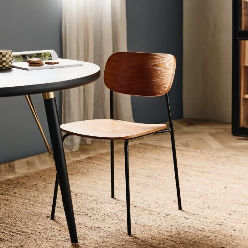 ESA Spisebordsstol i Aske Finér med Sort Stel fra Nordal | 50x43x76,5 cm