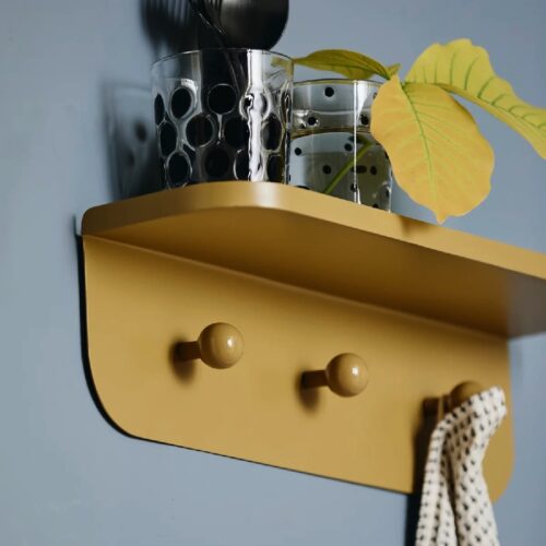 TURDA Hylde med Knager i Grøn Metal fra Nordal | 45x12,5x13,5 cm