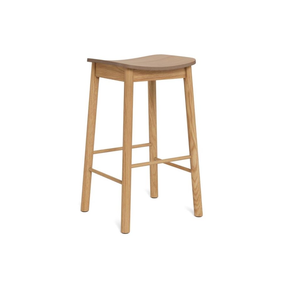barlow-barstol-i-eg-egetr-med-fodsttte-og-stel-i-eg-gummitr-fra-actona-0000108753-5 Barlow Barstol Eg Egetræ Fodstøtte Stel