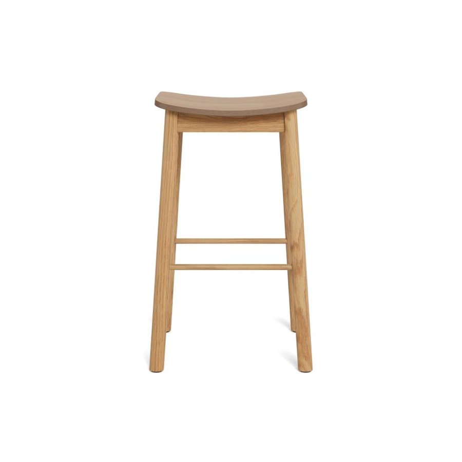 barlow-barstol-i-eg-egetr-med-fodsttte-og-stel-i-eg-gummitr-fra-actona-0000108753-9 Barlow Barstol Eg Egetræ Fodstøtte Stel