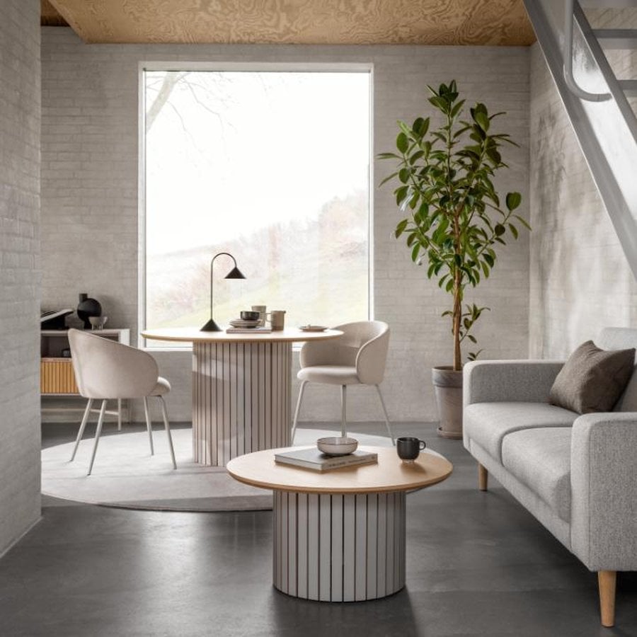 eleanor-spisebordsstol-i-beige-stof-med-armln-og-stel-i-gr-stl-fra-act-0000108177-1 Eleanor Spisebordsstol Beige Stof Armlæn Stel