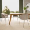 eleanor-spisebordsstol-i-beige-stof-med-armln-og-stel-i-gr-stl-fra-act-0000108177-7 Eleanor Spisebordsstol Beige Stof Armlæn Stel