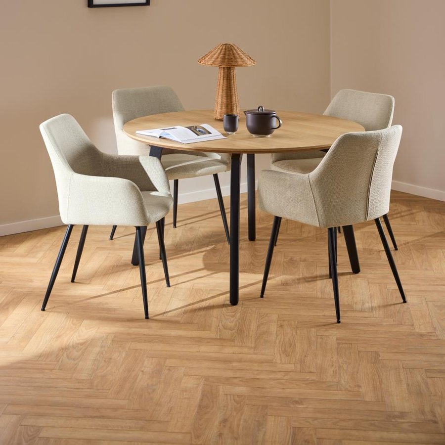 lizzy-spisebordsstol-i-beige-stof-med-armln-og-stel-i-sort-stl-fra-act-0000104825-5 Lizzy Spisebordsstol Beige Stof Armlæn Stel