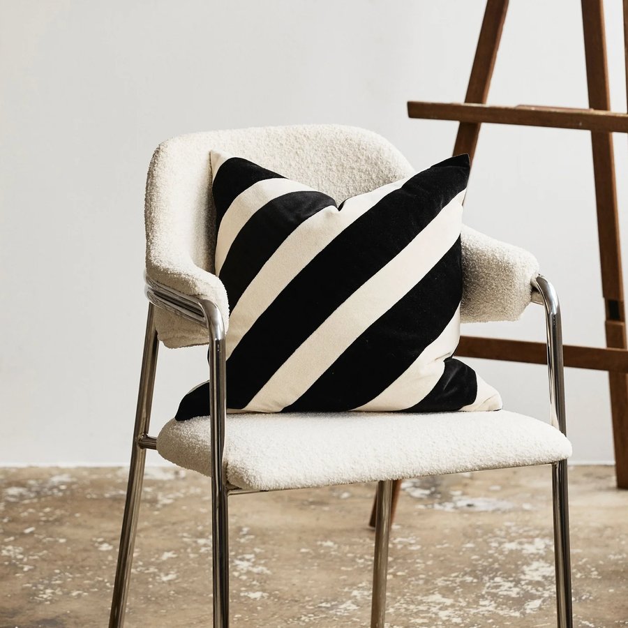 ALBERT Stol i Off White Møbelstof med Rustfri Stålstel fra Nordal | 59x56x84 cm hos uniquebeds, home & living - Billede 7