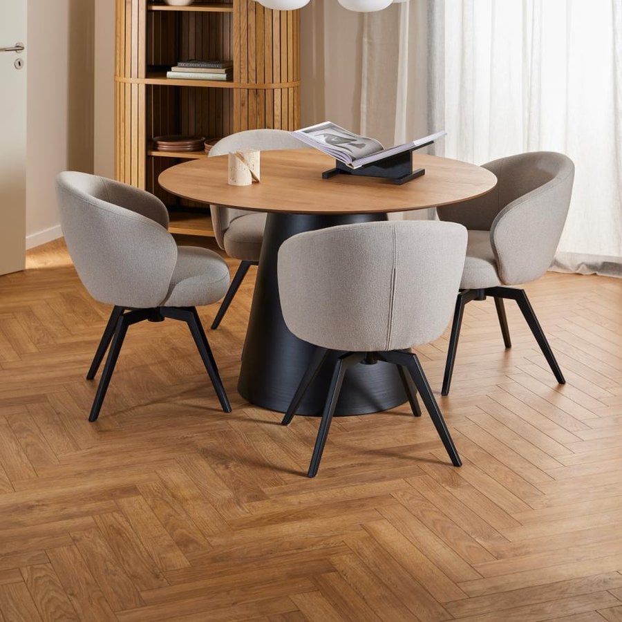 miljoe-darlene-spisebordsstol-i-beige-stof-med-armln-og-stel-i-sort-stl-fra-a-0000107641-1 Darlene Spisebordsstol Beige Stof Armlæn Stel