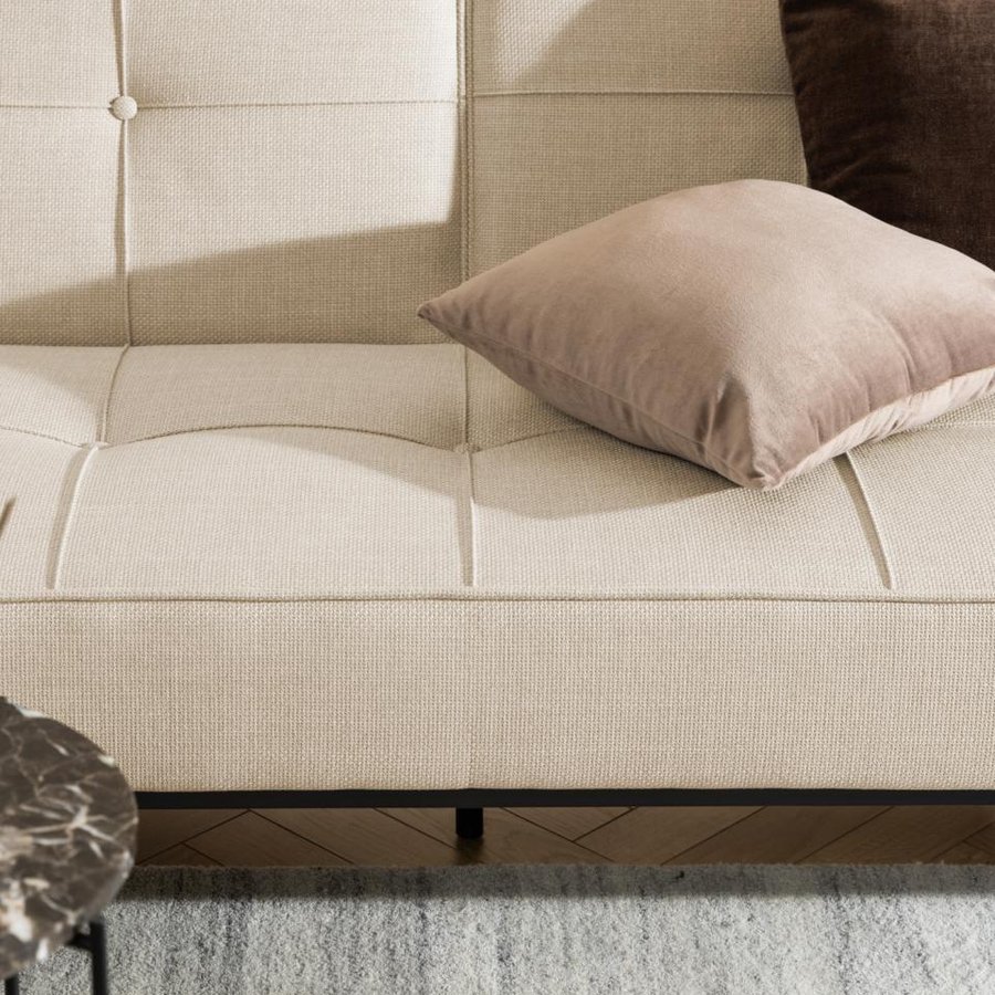 miljoe-perugia-sovesofa-i-beige-stof-med-click-clack-delt-rygln-firkantet-syn-0000100605-2 Perugia Sovesofa Beige Stof Click Clack