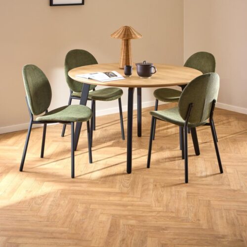 Cadiz Rund Spisebordssæt i Natur Egetræ & Skovgrøn Stof & Stel i Sort Stål fra Actona | 4 Stole & 1 Bord - Billede 1