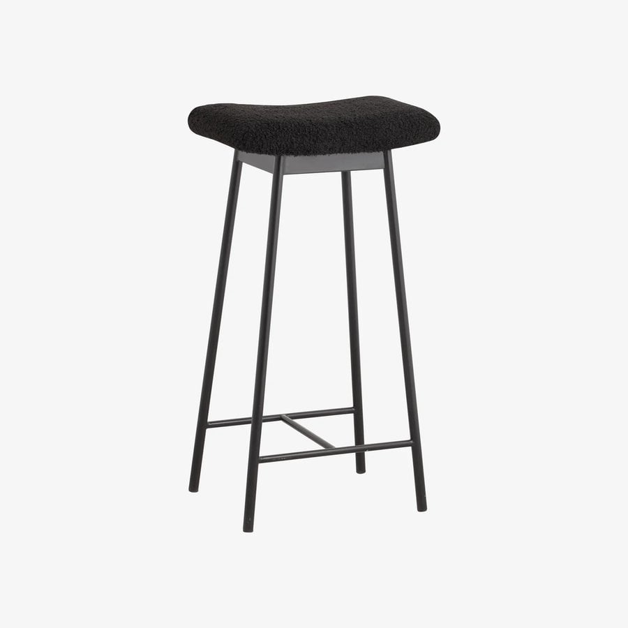 zala-barstol-med-sde-i-sortbeige-imiteret-lammeskind-med-metalsted-fra-6 ZALA Barstol med Sæde i Sort/Beige Imiteret Lammeskind med Metalsted fra Nordal | 40x24x72 cm hos uniquebeds, home & living - Billede 6