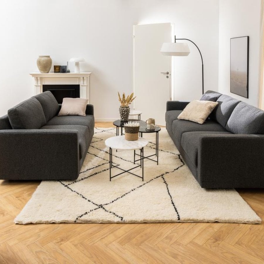 miljoe-avila-rund-hjrnebord-i-hvid-marmor-stel-i-sort-stl-fra-actona-42x45-cm-0000097859-3 Avila Rund Hjørnebord Hvid Marmor Stel