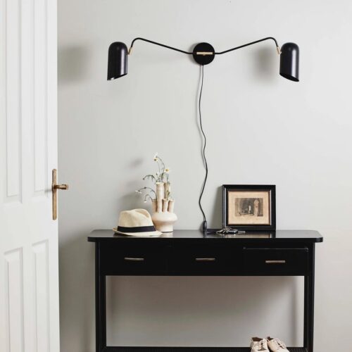 ERIS Væglampe med 2 Arme i Sortlakeret Metal & Messingdetaljer fra Nordal | 21x100x24 cm | Sort, Guld hos uniquebeds, home & living - Billede 2