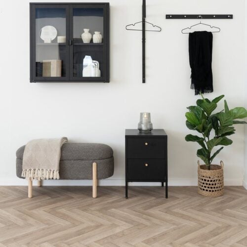 Brisbane Hængende Vitrineskab i Sort Stål & Glas med 2 Glaslåger fra House Nordic | BDH 80x18x80 cm - Billede 1