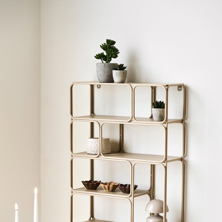 miljoe-prime-lanciano-vgreol-i-beige-metal-fra-house-nordic-bdh-48x18x64-cm-2 Lanciano Vægreol i Beige Metal fra House Nordic | BDH 48x18x64 cm - Billede 1
