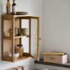 miljoe-zamora-vghngt-vitrine-i-natur-egetr-hrdet-glas-fra-house-nordic-bdh-20-5 Zamora Væghængt Vitrine i Natur Egetræ & Hærdet Glas fra House Nordic | BDH 20x40x60 cm - Billede 3