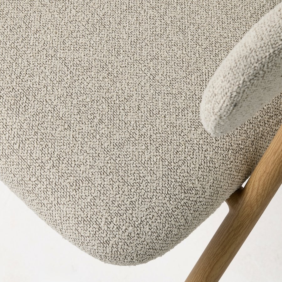 Frances Spisebordsstol i Off White Polyester & Ben i Natur Egetræ & Metal fra Unique Furniture | B58xD57,5xH82 cm - Billede 8