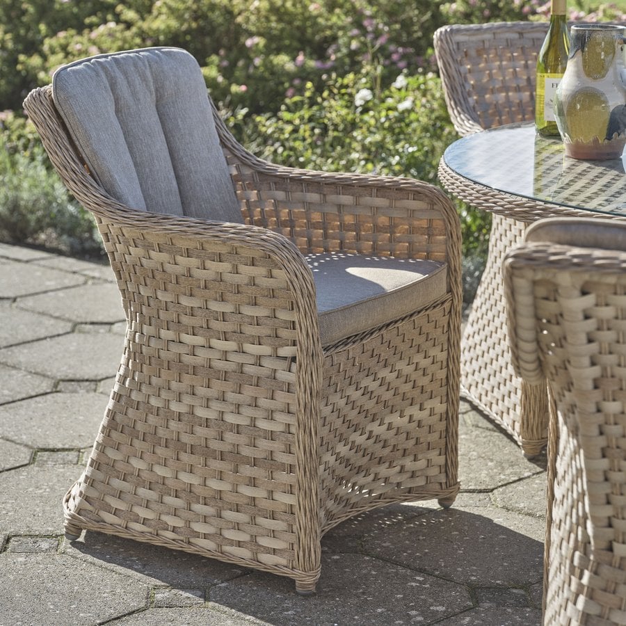 miljoe-nusa-udendrs-stol-i-polyrattan-fra-lexpo-living-beige-70x64x88-cm-hos-5 Nusa Udendørs Stol i Polyrattan fra Lexpo Living | Beige | 70x64x88 cm hos uniquebeds, home & living - Billede 5