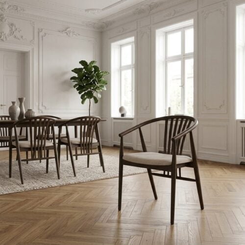 Agustin Spisebordsstol i Smoked i 100% Massiv Egetræ med Sand Polyester Sæde fra House Nordic | L54xB57xH78cm - Billede 1