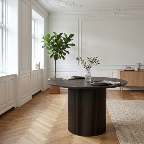 Boavista Spisebord i M&oslash;rkebrun MDF med Sorte Tr&aelig;ben fra House Nordic | &Oslash;120xH75cm - Billede 1