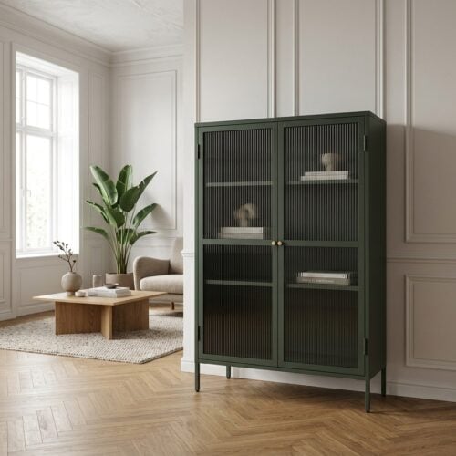 Bronco Vitrineskab i Fyrtegrøn Stål med Glaslåger og Greb i Guld Metal fra Unique Furniture | 40x111x140cm - Billede 1