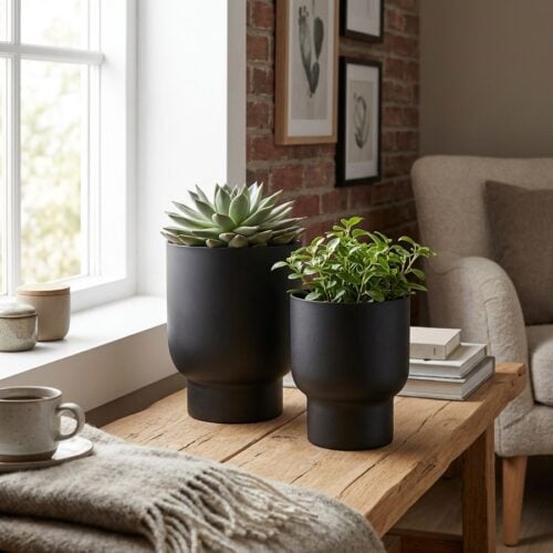 Fulda Planteskjuler i Sort Metal Fra House Nordic | Sæt af 2 - ø14/16x16/19 cm - Billede 1