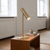 Paris Bordlampe i Stål og Messing Fra House Nordic - Billede 1