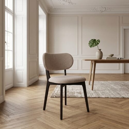 Stilo Spisebordsstol i Sandfarvet Stof med Mørk Espresso Egetræs Stel fra Unique Furniture | B49xH80xD54cm - Billede 1