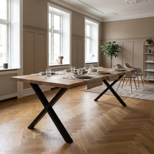Toulon Spisebord i 100% Massiv Egetr&aelig; Natur fra House Nordic | L300xB100xH75cm - Billede 1