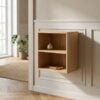 ai-miljoe-1-townsville-fingertappet-v-ghylde-sengebord-med-vertikale-rum-i-100-massiv-egetr-fra-house-nordic-b18xl30xh30-cm-206895 Townsville Fingertappet Væghylde/Sengebord med vertikale rum i 100% Massiv Egetræ fra House Nordic | B18xL30xH30 cm - Billede 1