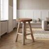 ai-miljoe-2-badia-taburet-i-massiv-teaktr-med-4-ben-fra-house-nordic-30x45-cm-163038 Badia Taburet i massiv teaktræ med 4 ben fra House Nordic | Ø30x45 cm - Billede 2
