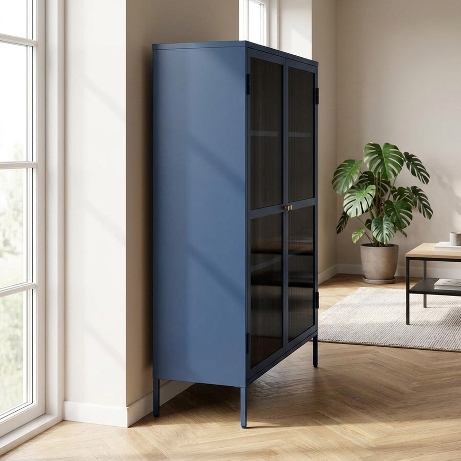 ai-miljoe-2-bronco-vitrineskab-i-st-l-bl-st-l-med-h-ndtag-i-guld-fra-unique-furniture-40x111x140cm-236476 Bronco Vitrineskab i Stål Blå Stål med Håndtag i Guld fra Unique Furniture | 40x111x140cm - Billede 2