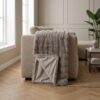 ai-miljoe-2-galena-plaid-i-beige-imiteret-pels-fra-house-nordic-130x180-cm-174967 Galena Plaid i Beige imiteret pels Fra House Nordic | 130x180 cm - Billede 2