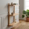 ai-miljoe-2-townsville-v-ghylde-i-100-massiv-egetr-fra-house-nordic-l50xb20xh75cm-206920 Townsville Væghylde i 100% Massiv Egetræ fra House Nordic | L50xB20xH75cm - Billede 2