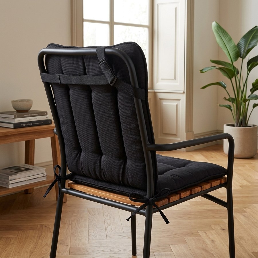 ai-miljoe-3-cleveland-hynde-i-sort-polyester-fra-house-nordic-45x51-5x5-cm-175653 Cleveland Hynde i Sort Polyester Fra House Nordic | 45x51,5x5 cm - Billede 3