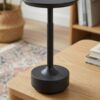 Lyneham Genopladelig LED Bordlampe i Sort Fra House Nordic | Ø13 x H28,5 cm - Billede 3