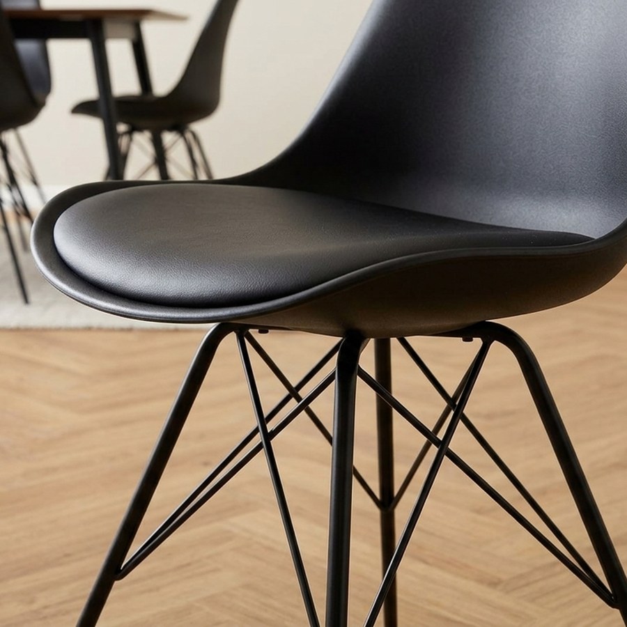ai-miljoe-3-oslo-spisebordsstol-i-sort-fra-house-nordic-48x55x84cm-224881 Oslo Spisebordsstol i Sort fra House Nordic | 48x55x84cm - Billede 3