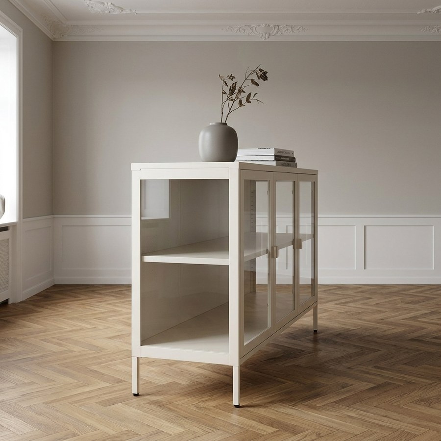 Brisbane Skænk i Off White Stål med 3 Glaslåger fra House Nordic | B140xD40xH85 cm - Billede 2