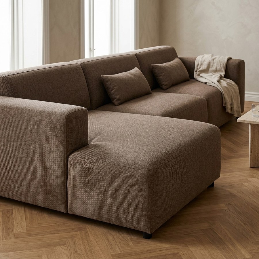 ai-miljoe-web-3-noor-venstrevendt-loungesofa-i-brun-polyester-med-2-puder-fra-house-no-2 Noor Venstrevendt Loungesofa i Brun Polyester med 2 Puder fra House Nordic | B276xL94-166xH75 cm - Billede 3
