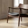 ai-miljoe-web-3-olvera-loungestol-i-m-rkebrun-asketr-sort-pu-fra-house-nordic-l69xb69x Olvera Loungestol i Mørkebrun Asketræ & Sort PU fra House Nordic | L69xB69xH72 cm - Billede 3