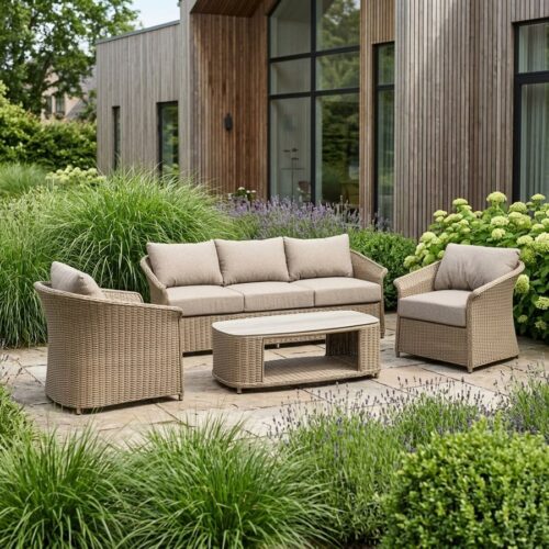 Maderia Udendørs Loungesæt i Polyrattan med Hynder fra Lexpo Living | Beige/Neutral | Loungesofa + 2x Loungestole + Sofabord - Billede 1